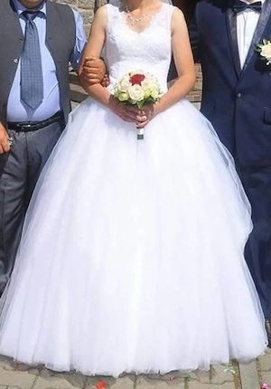 vand rochie mireasa 