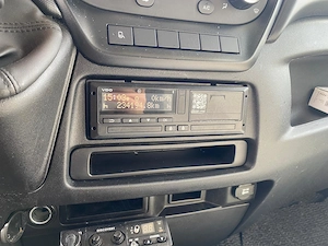 Vând iveco daily 3,5 t - 10.2024   cu preluare leasing - imagine 8