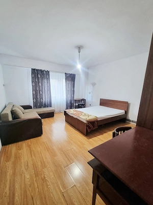 Disponibil  ,chirie ap 1 cam dec 45 mp centru-Titulescu 300 eur