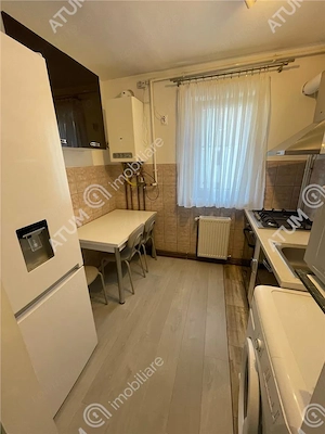 Apartament 3 camere decomandate si balcon inchis zona Strand Sibiu - imagine 10