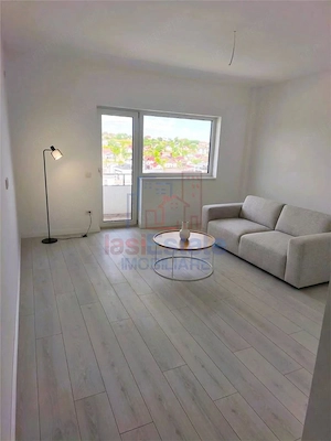 2 camere decomandat la cheie Bucium- Visan