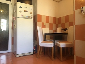 Vând apartament 3 camere decomandate, bilateral, etaj 2 din 4, zona Brazdă -Bld Dacia, bloc din 1989 - imagine 5