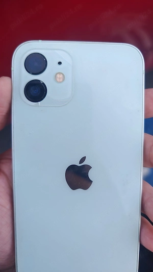 Vând schimb iphone 12