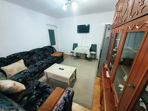 Apartament de ichiriat ,2 camere decomandate ,Gura Campului - imagine 2