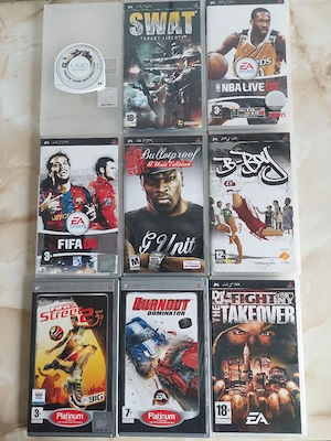 [PSP] Vând pachet 10 jocuri UMD originale pentru PlayStation Portabil [poze reale]