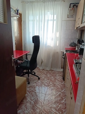 Apartament 2 cam zona plazza mall - imagine 8