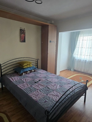 inchiriez apartament 3 camere - imagine 2