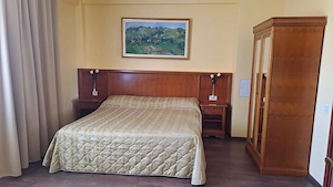 Hotel central, 4stele, piscina, parcare, Oradea - imagine 3