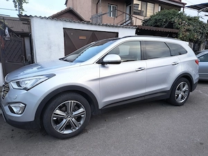 Hyundai Grand Santa Fe  - imagine 3
