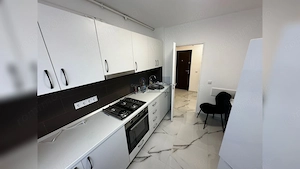 Apartament 2 camere decomandat | Zona Lama | 56 mp | 350 €/lună | - imagine 6