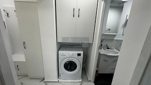 Apartament 2 camere decomandat | Zona Lama | 56 mp | 350 €/lună | - imagine 3