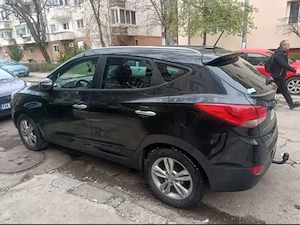 Se vinde masina de familie                       Hyundai IX35 - imagine 2