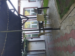 Casa cu curte de inchiriat, zona centru, str Universitatii