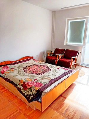Zona Calea Girocului   Apartament 1 cameră, decomandat, etaj 3, 210 Euro pe lună - imagine 7
