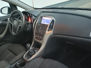 Opel Astra J -1.7CDTI-2012 - imagine 4