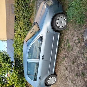 Vând Skoda Fabia,benzină, fabricație 2002,înmatriculată, actele la zi,stare buna de funct - imagine 5
