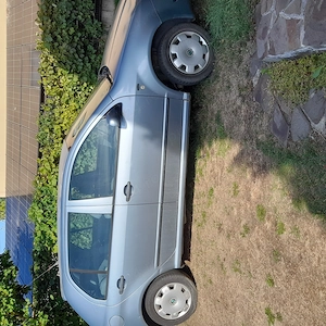 Vând Skoda Fabia,benzină, fabricație 2002,înmatriculată, actele la zi,stare buna de funct
