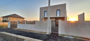    Casă Nouă Premium P+1 | Stil Mediteranean | 150 mp | Teren 270 mp | Zona Aeroport   Drobeta-Turnu - imagine 2