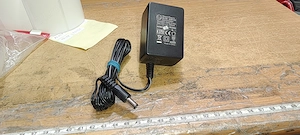 Incarcator E-F AG12V200T 12V 200mA #40129