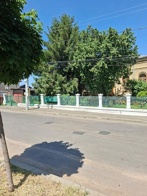 Vila cu arhitectura italiana din 1914   Ramnicu Sarat, Str. Pacii   Str. Lalelelor - imagine 4