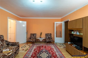 FILM! Apartament mobilat, cu 2 camere, etaj 1, central dar linistit, Covasna - imagine 6