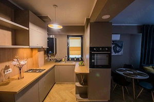 Apartament 2 camere lux cu garaj privat in Mamaia  - imagine 5