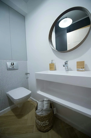 Apartament 2 camere lux cu garaj privat in Mamaia  - imagine 9