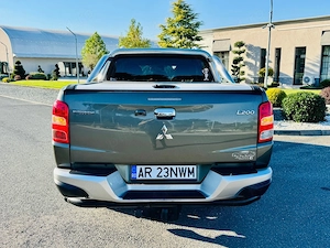 Mitsubishi L200 2018 2.4 DI-D 181 CP Automatic | INSTYLE (Top) | 160.000 km | Revizii la zi - imagine 4
