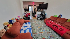  Apartament 3 camere, decomandat, în zona centrală din Onești, Str. General Radu R. Rosetti nr. 10,  - imagine 3