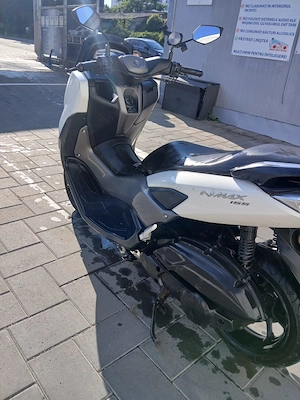 Scuter Yamaha Nmax 155 an 2024 + piese - imagine 2