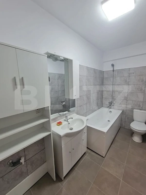 Apartament cu o camera, finisaje noi, parcare, zona Terra - imagine 11
