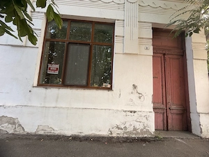 Casa 4 camere ultracentral, vizavi de piața - Jimbolia  - imagine 3