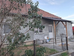 Vând Casă in Feldioara,Colonia Reconstrucția 