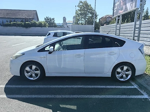Toyota Prius hybrid * 2011 * posibil schimb