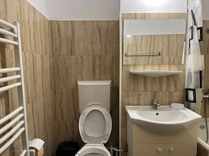 Apartament 3 camere spatios si luminos inchiriez pe termen lung - imagine 8