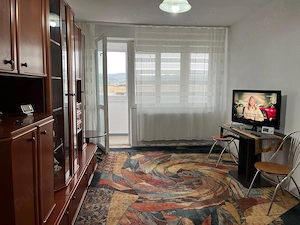 Apartament 3 camere spatios si luminos inchiriez pe termen lung - imagine 2