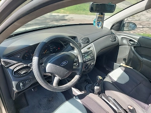 Vând Ford Focus Break Ghia 1,8 TDi 2002 - imagine 7