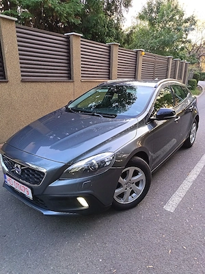 Volvo V40 Cross Country*Af.2015*1.6 D*116 Cp*6+1 V*Xenon*Clima*Navi*Pilot*Led! 