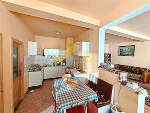 Casa la sol de vanzare in Bodrogu Nou - imagine 3