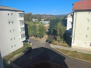 Apartament cu 3 camere  - imagine 2