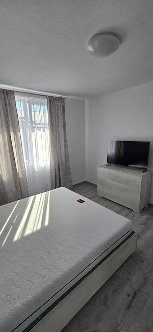 Apartament 1 Cameră Decomandat Centrala Proprie Zona Giroc Centru - imagine 3