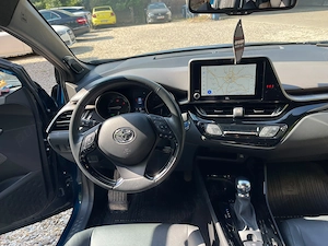 Vand Toyota C-HR 2.0 Hybrid, CLASSY, Bi-Tone, 184 CP, fabricatie 2023, cu doar 19.599 km - imagine 7