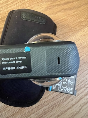 Cameră Insta360 X3 360  5.7K, 2 baterii și husă - fără schimb - imagine 4