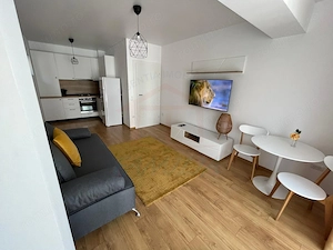 Apartament cu 2 camere de închiriat – Central Park, etaj 4/6 - imagine 3