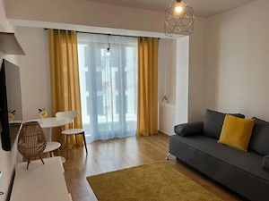 Apartament cu 2 camere de închiriat – Central Park, etaj 4/6