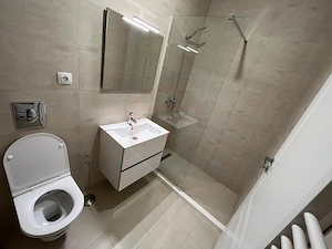 Apartament cu 2 camere de închiriat – Central Park, etaj 4/6 - imagine 6