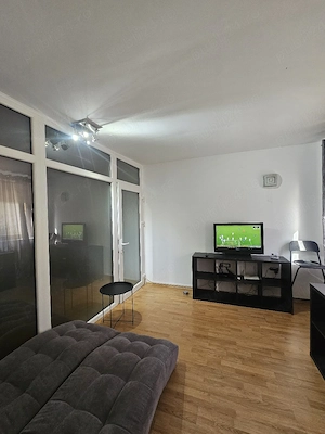 direct proprietar   zona teatru  parter