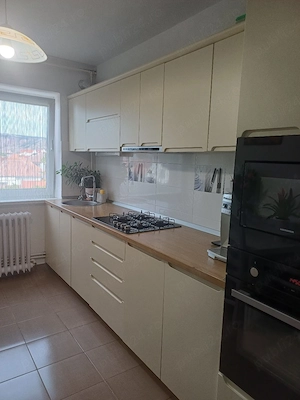Vând apartament 