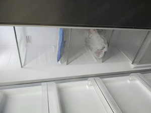 Frigider cu congelator 