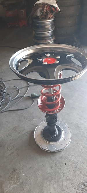 Masa metalică 